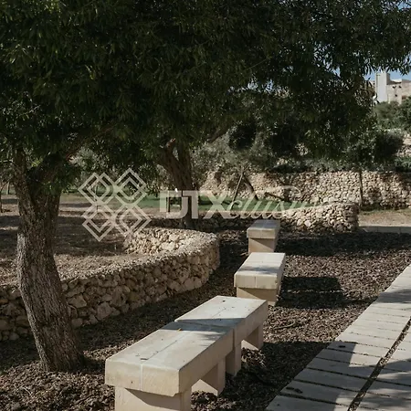 Hal Wardija Penthouse B7 Pools And Gardens
